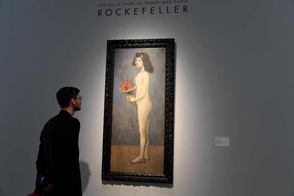 <p>Die Top Ten eröffnet das Werk “Junges Mädchen mit Blumenkorb” von Pablo Picasso aus der Rockefeller-Sammlung. Nach dem Tod David Rockefellers 2017 war seine beeindruckende Kunstsammlung bei Christie’s versteigert worden, darunter auch der o.g. Picasso für 115 Millionen Euro. </p>