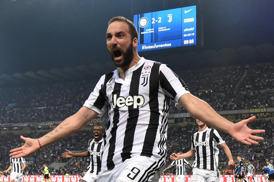Chelsea risk missing out on £57m Gonzalo Higuain transfer as AC Milan swoop for Juventus striker