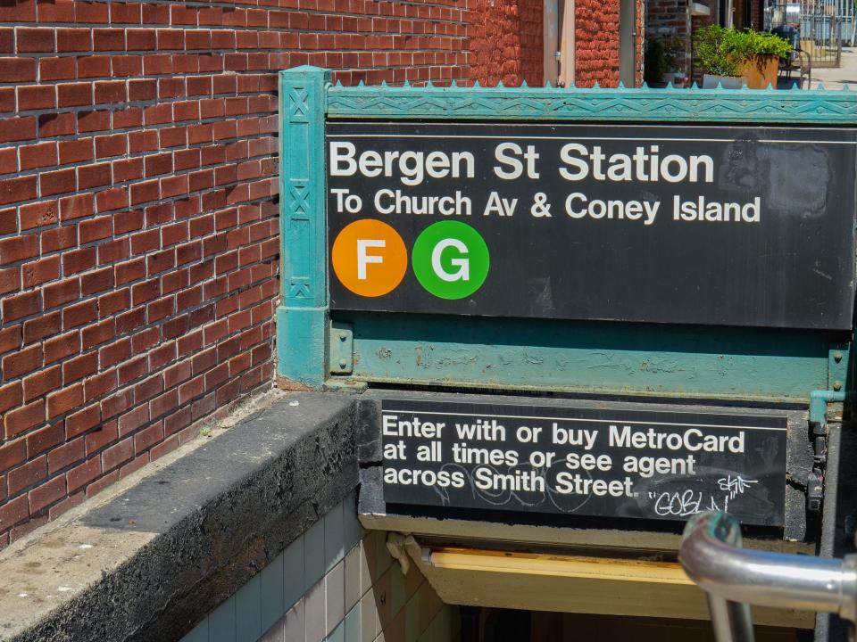 Bergen St Station FG trains Brooklyn