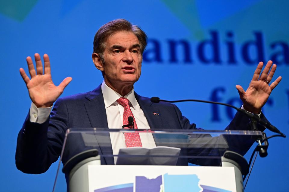Dr. Mehmet Oz, Republican Senate candidate in Pennsylvania, speaks during a campaign stop in Erie, Pa., Thursday, September 29, 2022. (David Dermer/Associated Press)