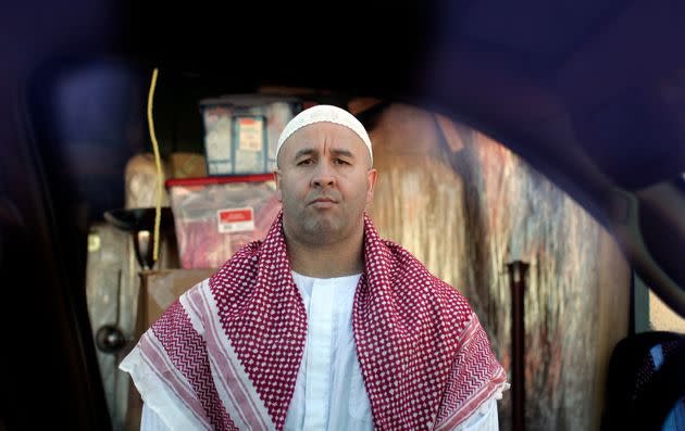 Dressed in his undercover Islamic clothing, Craig Monteilh was recruited by the FBI to spy on Muslims. (Photo: Gina Ferazzi/Los Angeles Times via Getty Images)