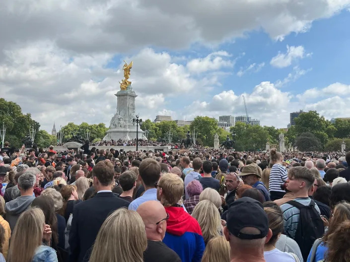 The Victoria Memorial was surrounded by onlookers.