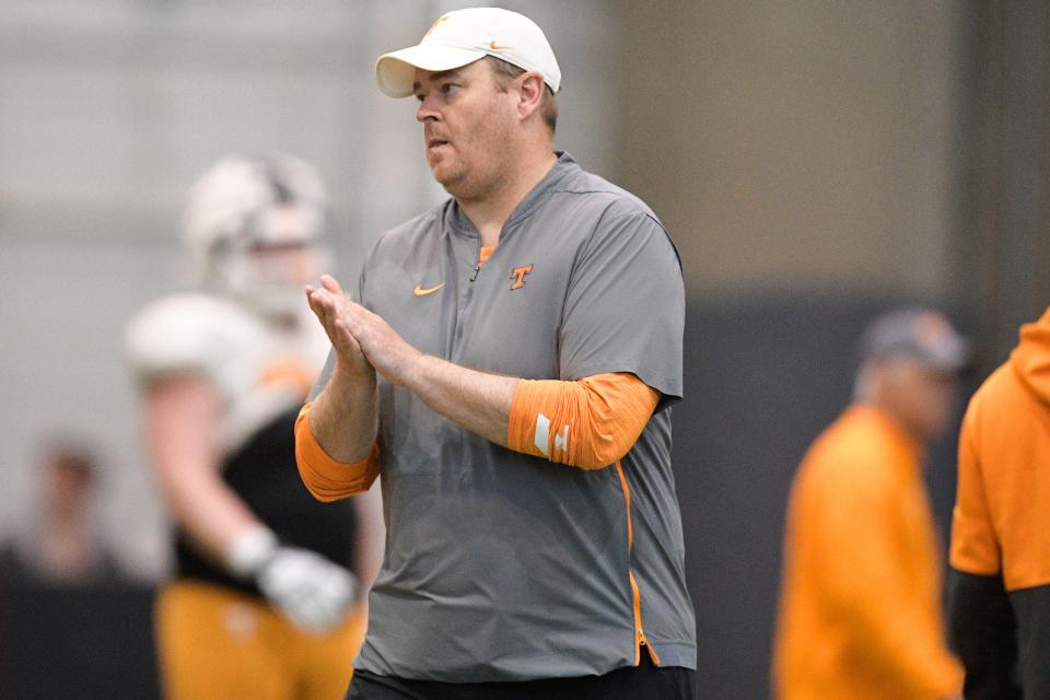 Tennessee Head Coach Josh Heupel during Tennessee football spring practice at Haslam Field in Knoxville, Tenn. on Tuesday, April 5, 2022. Kns Ut Spring Fball 10