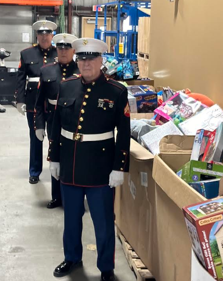 Marines will helped distribute toys for children. (Photo/Gun Lake Casino)