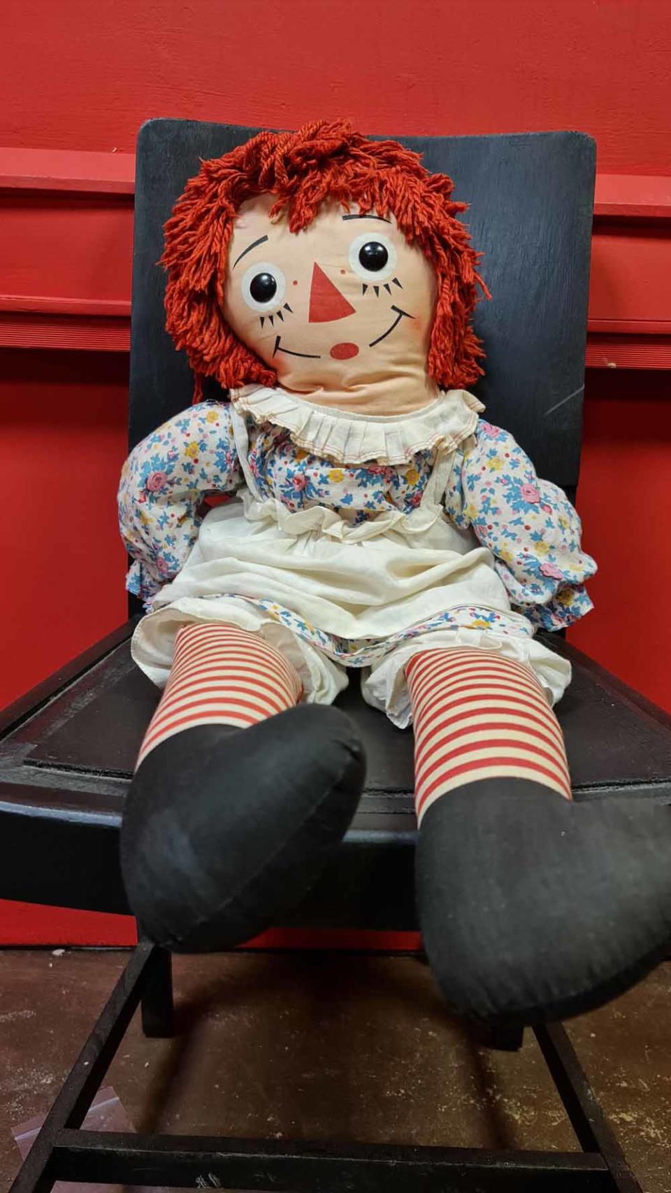 Annabelle threatened to kill Linzi during a spirit box session in 2019 (PA Real Life/Collect)