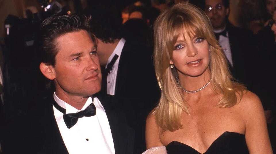 Kurt Russell in a tuxedo and Goldie hawn in a black dress in 1990 in New York City