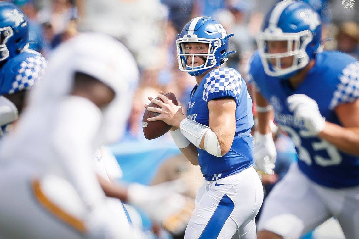 Kentucky quarterback Will Levis “can make all the throws,” according to UK head coach Mark Stoops. “Everything about him, he’s exceptional. And I don’t worry about saying that, because he’s very self-driven.”