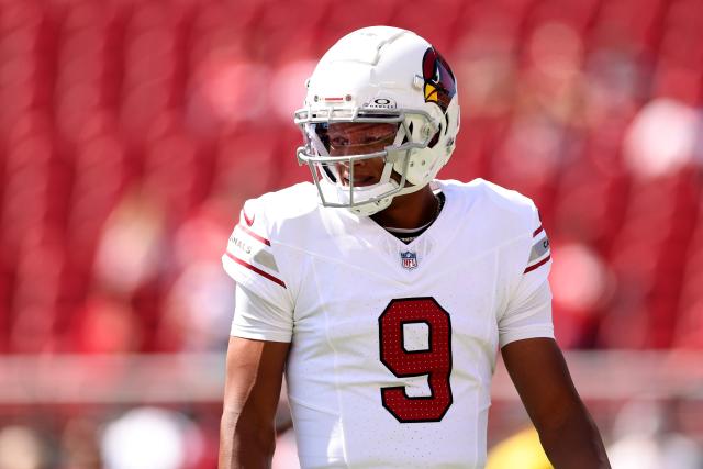 Just a picture of our franchise quarterback : r/AZCardinals