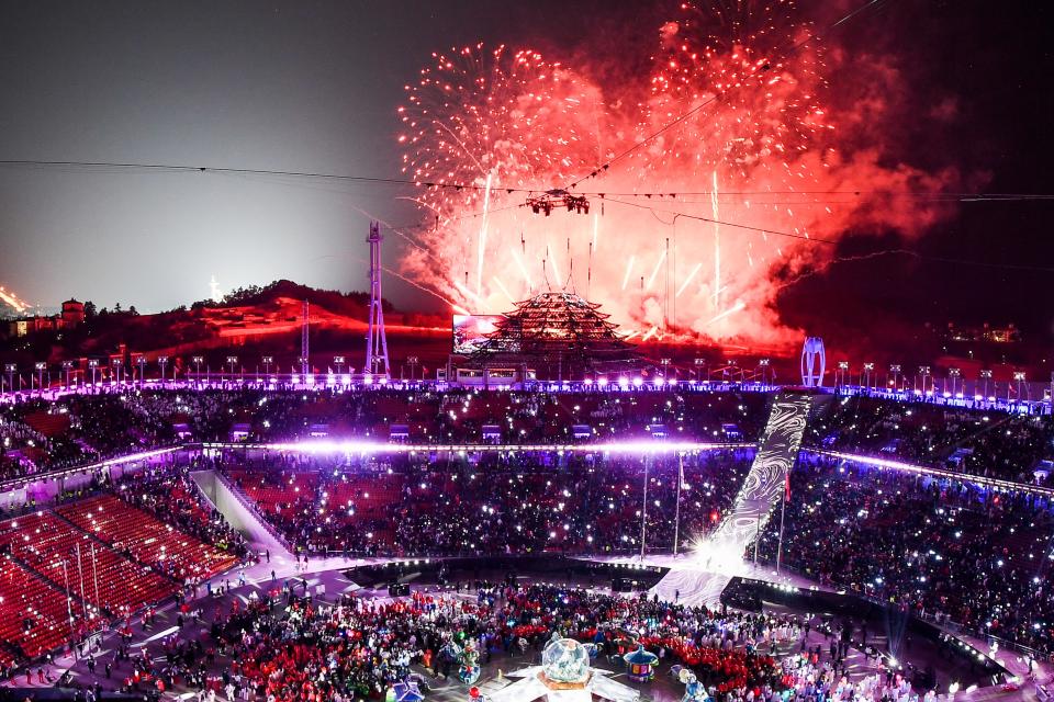 <p>General view as the flame is put out during the closing ceremony of the Pyeongchang 2018 Winter Olympic Games at the Pyeongchang Stadium on February 25, 2018. / AFP PHOTO / François-Xavier MARIT </p>