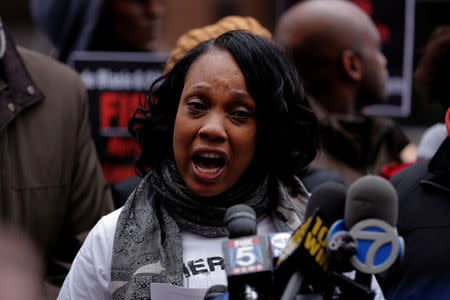 Constance Malcolm, mother of Ramarley Graham, an unarmed black teenager killed by a New York Police Department officer in his Bronx apartment in 2012, speaks regarding the officer's recent resignation from the NYPD, in New York, U.S., March 27, 2017. REUTERS/Lucas Jackson