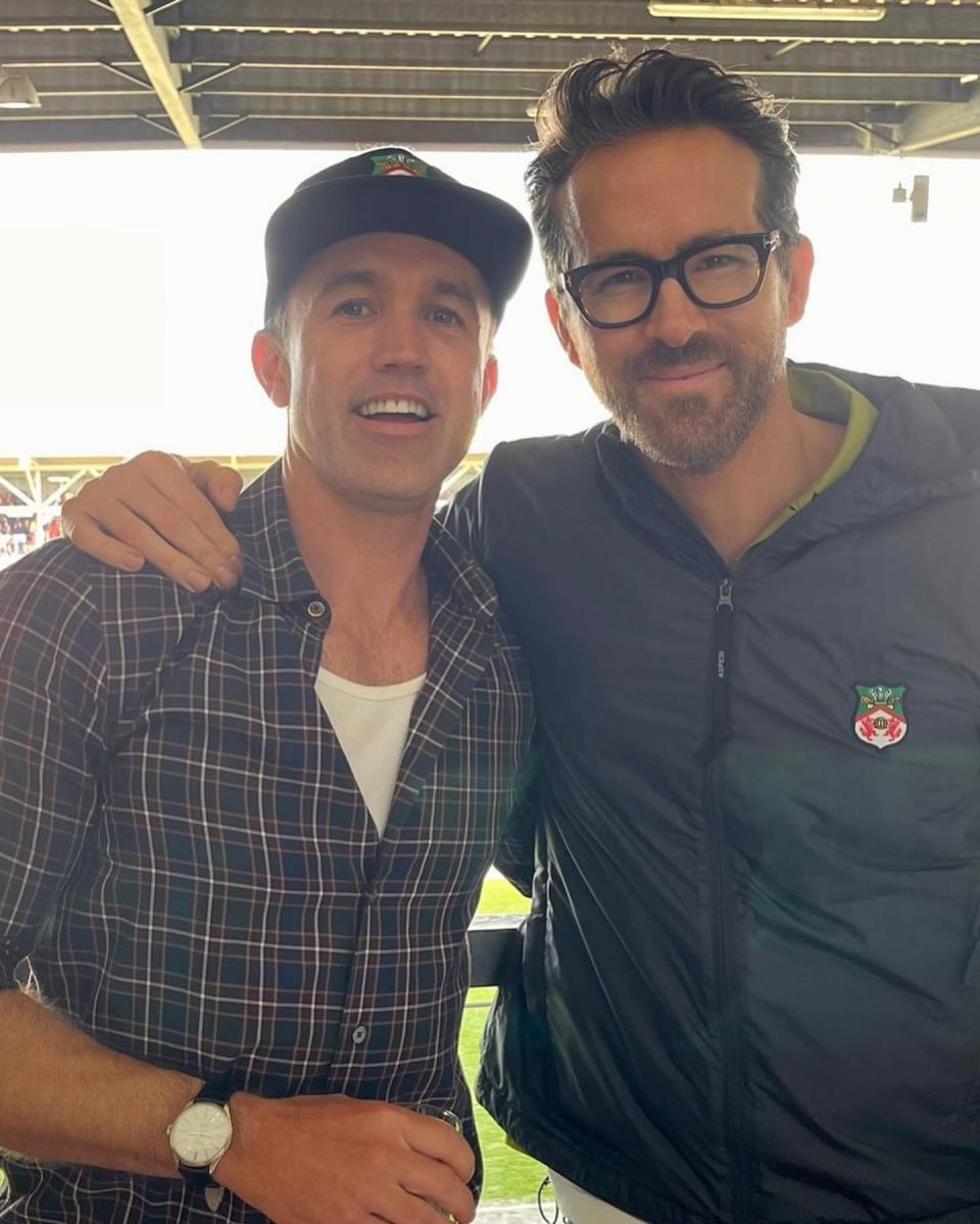 Rob McElhenney with Ryan Reynolds