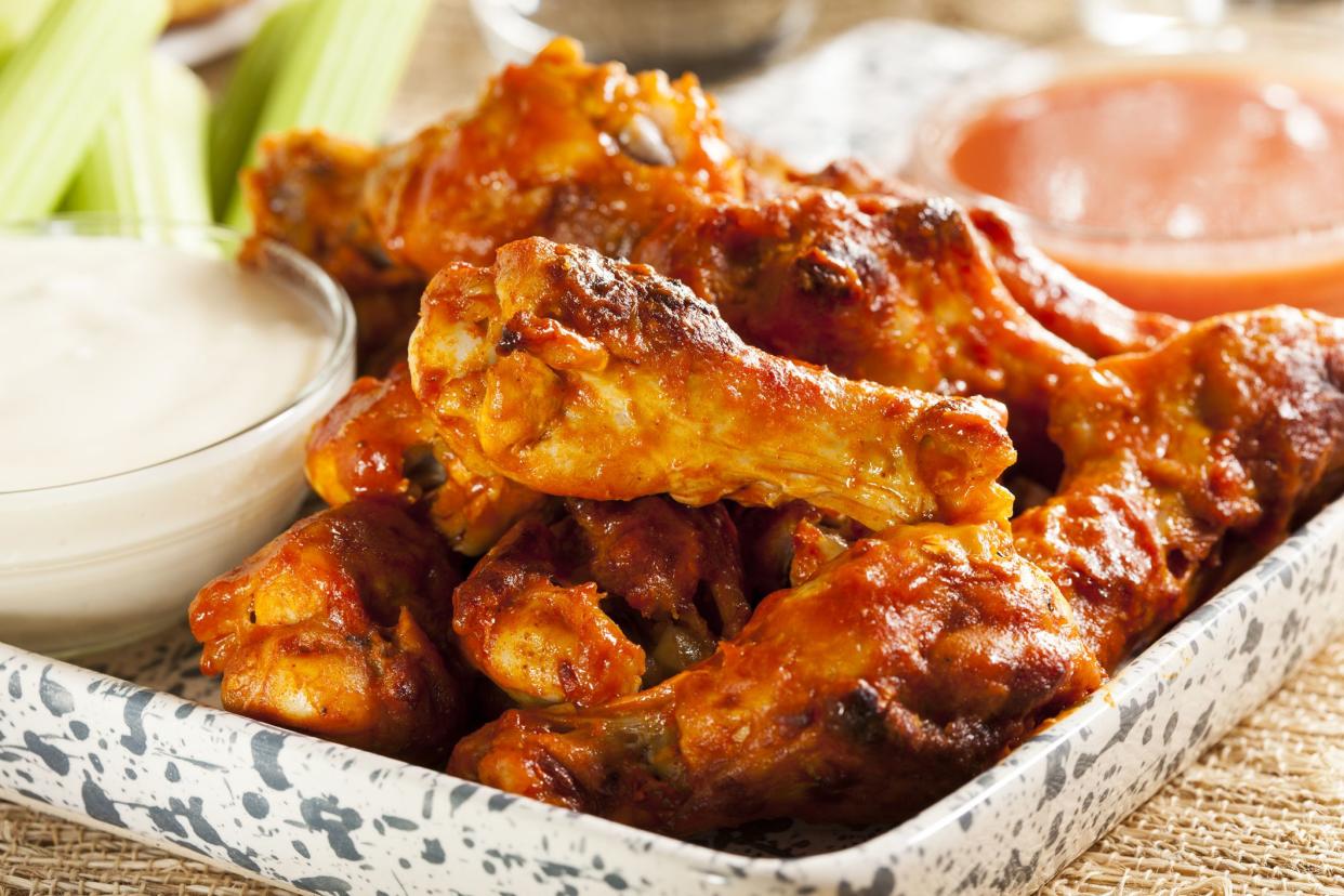 Hot and Spicey Buffalo Chicken Wings with celery