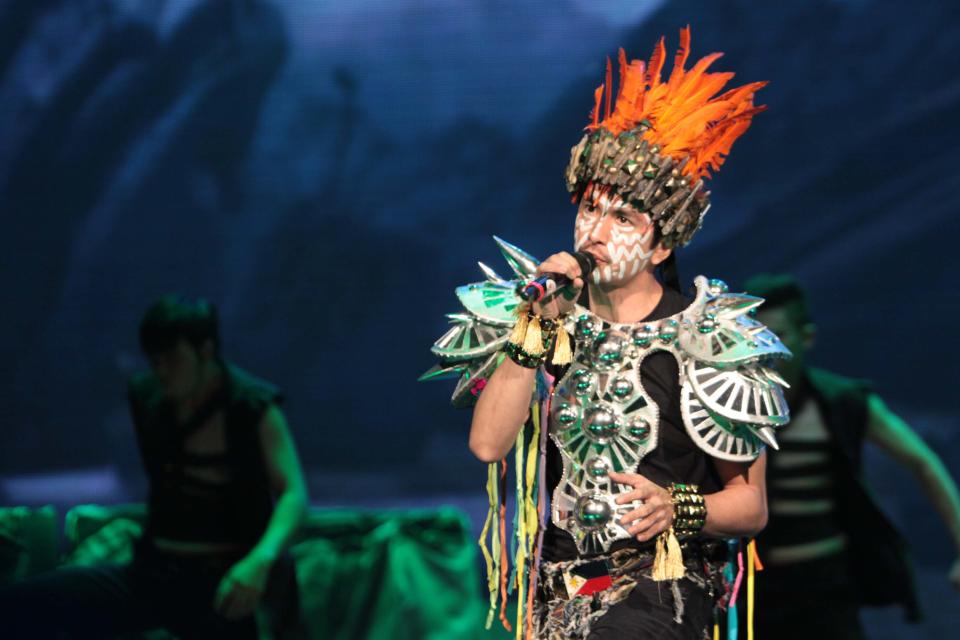 The Kapatid Network launches its biggest offerings for the first quarter of the year via the high-velocity themed trade launch titled "Go5!" at the Resorts World Manila's Performing Arts Theater in Pasay city, south of Manila. on 15 January 2012. (George Calvelo/NPPA Images)