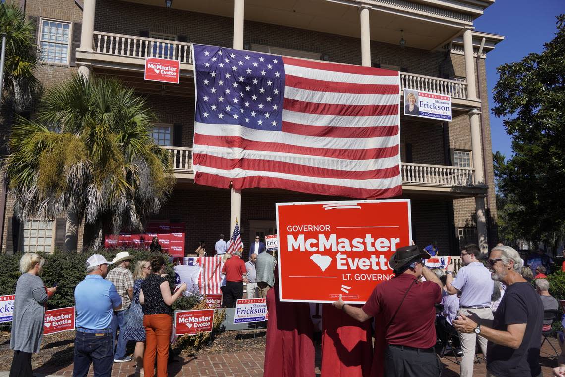 Attendees of Gov. McMaster’s event in Beaufort on Wednesday afternoon gathered under the shadow of a massive American flag. The rally’s centerpiece was provided by Shannon Erikson’s campaign for S.C. House District 124.