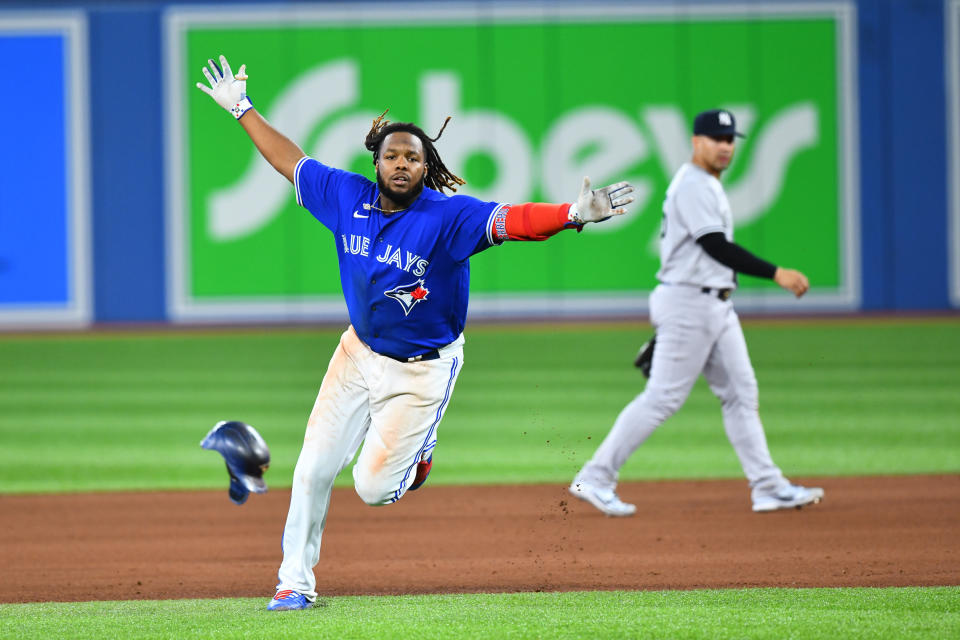 多倫多藍鳥球星Vladimir Guerrero Jr.，在10局下敲出再見安打成功阻止洋基封王機會(Photo by Julian Avram/Icon Sportswire via Getty Images)