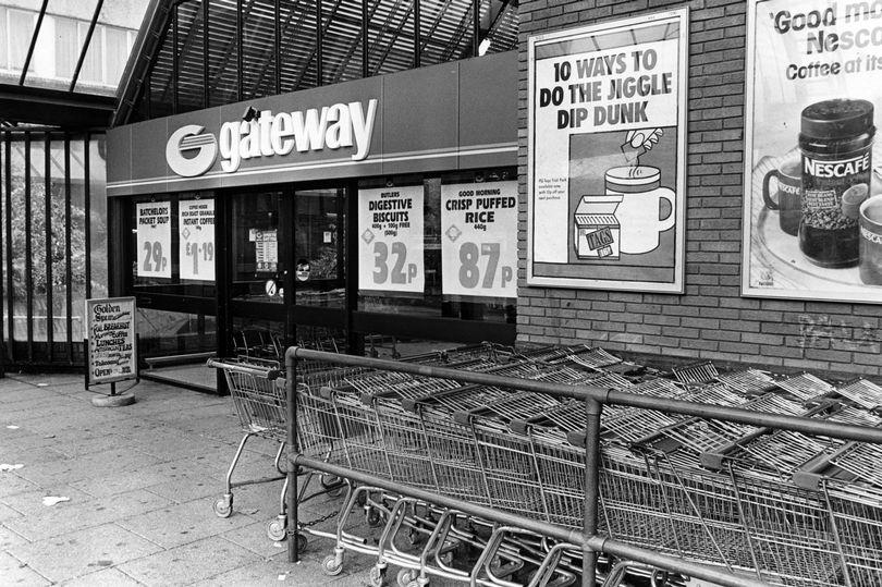 Gateway Supermarket. October 20, 1988