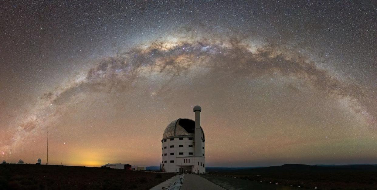 Southern African Large Telescope. SAAO, Author provided