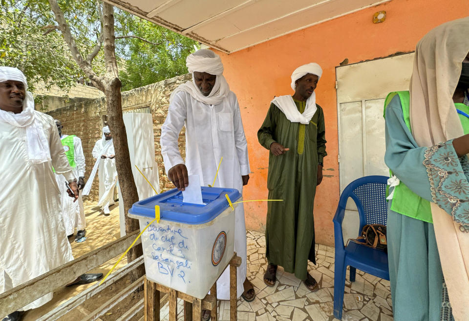 Chadians vote in N'djamena, Chad, Monday, May 6, 2024. Voters in Chad headed to the polls on Monday to cast their ballot in a long delayed presidential election that is set to end three years of military rule under interim president, Mahamat Deby Itno. (AP Photo/Mouta)