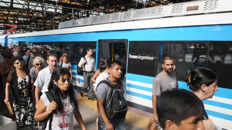 El tren Roca reducirá sus frecuencias un 30% por las próximas semanas 