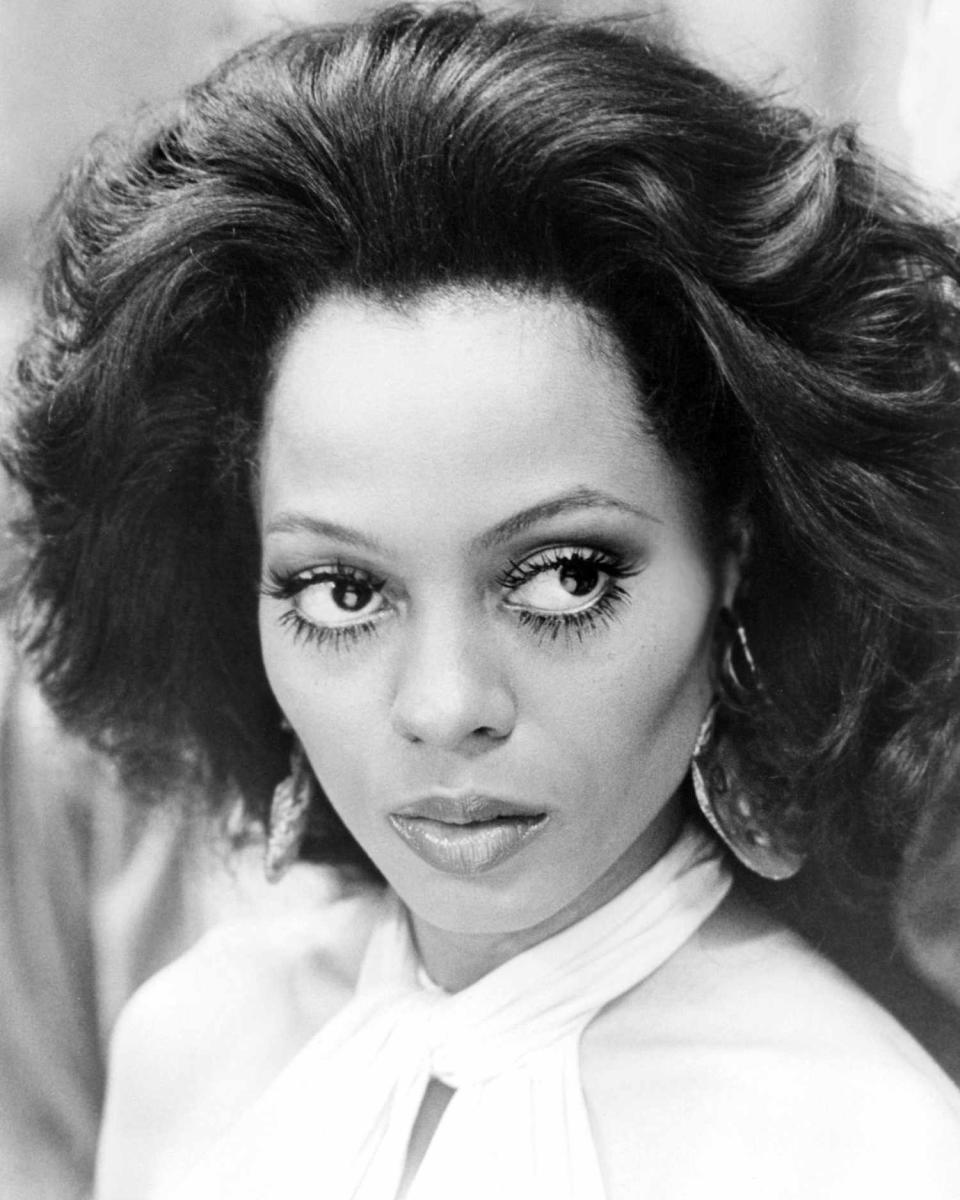 20 Glamorous Vintage Photos of the Incomparable Ms. Diana Ross