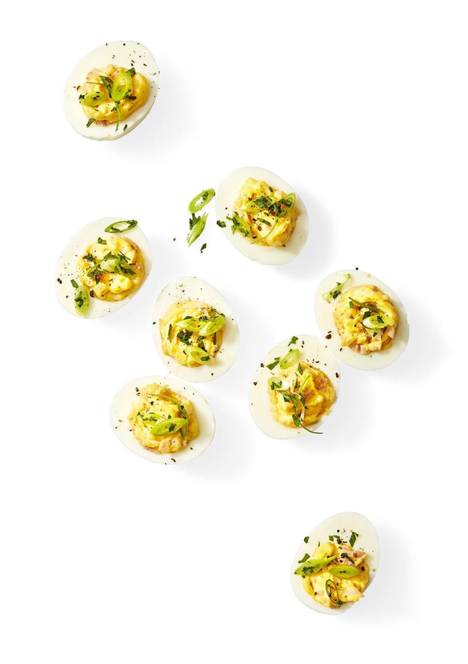 picnic ideas spicy deviled eggs