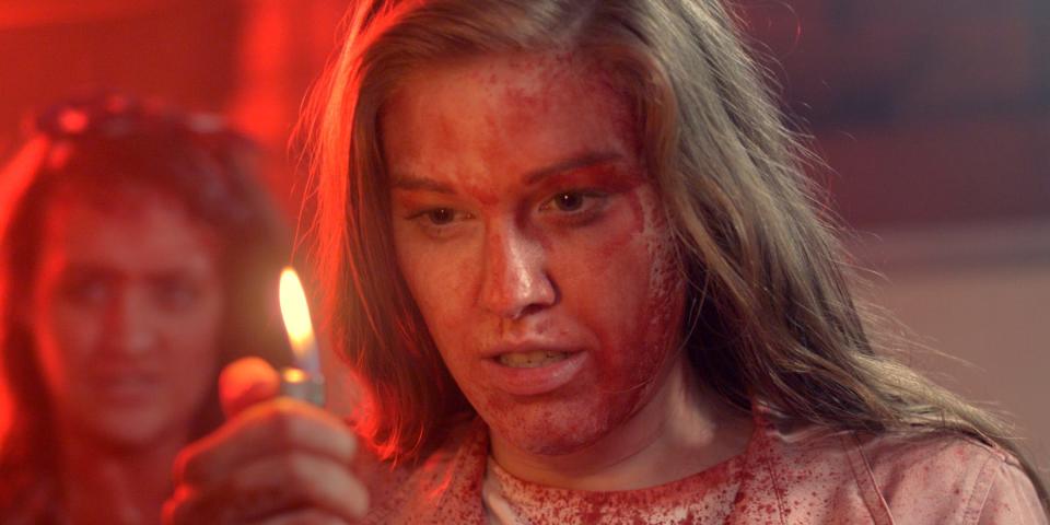 A fed-up woman (Chelsey Grant) goes to extreme lengths to kill off a psycho in one of seven tales in the horror-comedy anthology "Scare Package."