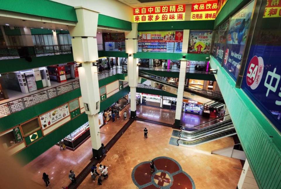 old-school mall in singapore - people's park complex interior