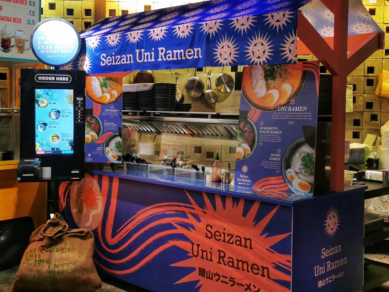 Exterior of food truck (PHOTO: Seizan Uni Ramen)