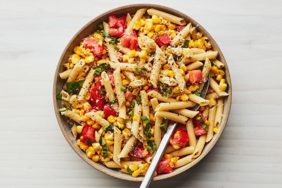 Pasta Salad With Corn and Tomatoes