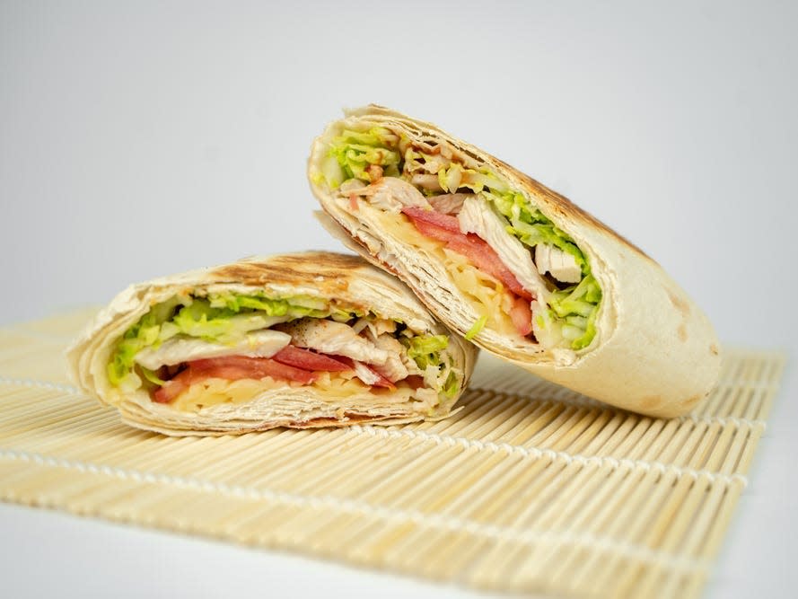 turkey wrap with lettuce and tomato