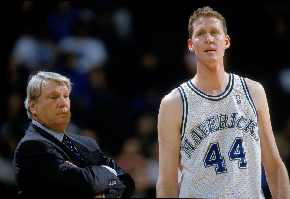 20 Dec 2000:  Shawn Bradley #44 of the Dallas Mavericks walks on the court as Head Coach Don Nelson looks on during the game against the Portland Trail Blazers at the Reunion Arena in Dallas, Texas. The Mavericks defeated the Trail Blazers 106-101.  NOTE TO USER: It is expressly understood that the only rights Allsport are offering to license in this Photograph are one-time, non-exclusive editorial rights. No advertising or commercial uses of any kind may be made of Allsport photos. User acknowledges that it is aware that Allsport is an editorial sports agency and that NO RELEASES OF ANY TYPE ARE OBTAINED from the subjects contained in the photographs.Mandatory Credit: Ronald Martinez  /Allsport