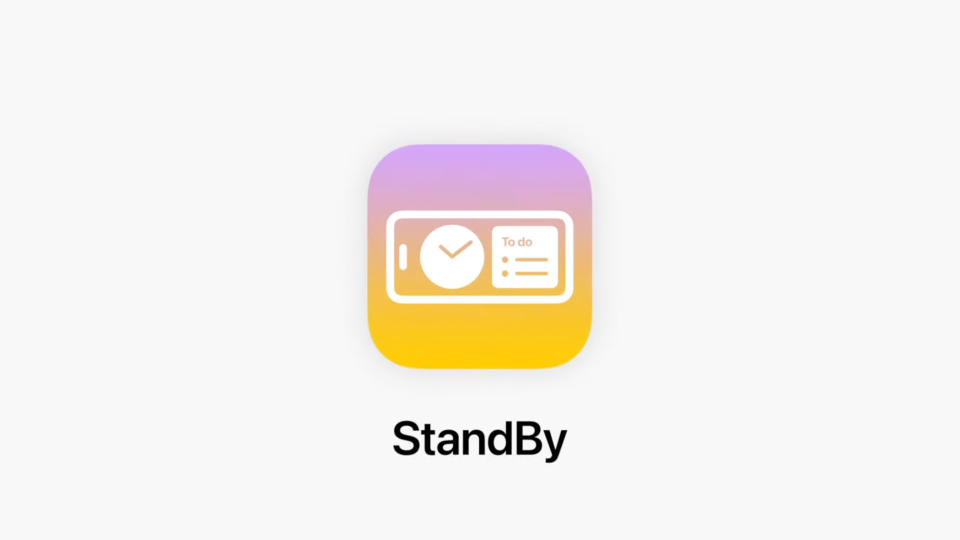 iOS 17 StandBy press image