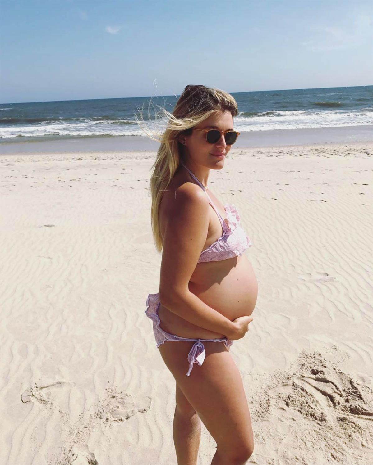 Bumps in Bikinis! See Daphne Oz and More Stars Showing Off Their Baby Bellies