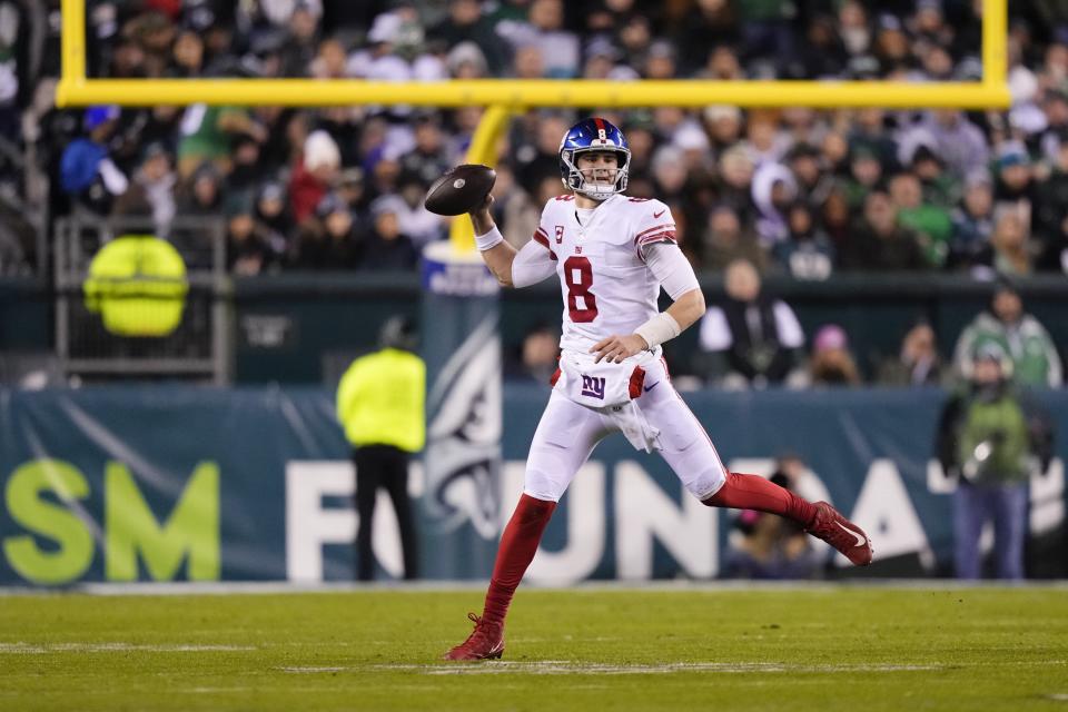 New York Giants quarterback Daniel Jones looks to pass against the Philadelphia Eagles during the second half of an NFL divisional round playoff football game, Saturday, Jan. 21, 2023, in Philadelphia. (AP Photo/Matt Slocum)