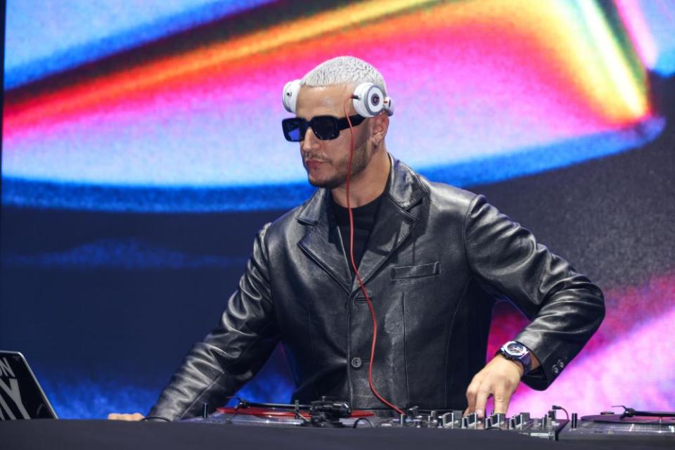 DJ Snake, turning things down for what earlier.