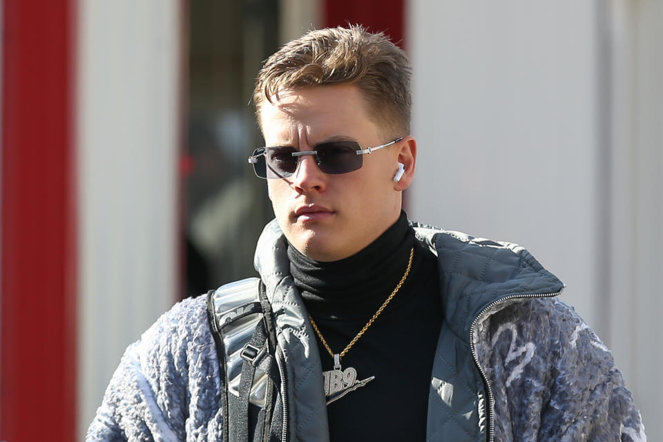 Bengals quarterback Joe Burrow has style that prompts praise even from opponents — and an impact that prompts a comparison to Tom Brady. (Photo by Scott Winters/Icon Sportswire via Getty Images)