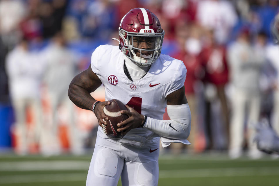 Alabama quarterback Jalen Milroe looks to throw during the second half of an NCAA college football game against Kentucky in Lexington, Ky., Saturday, Nov. 11, 2023. (AP Photo/Michelle Haas Hutchins)