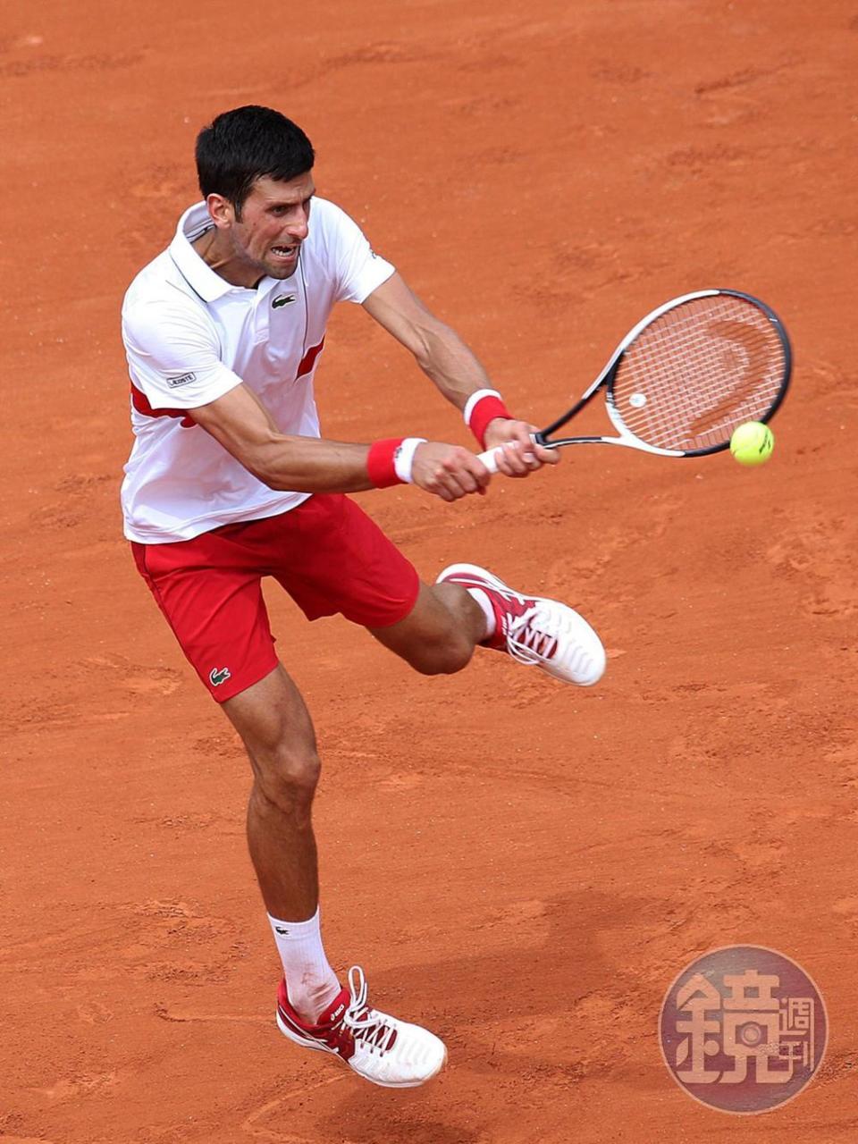 《Novak Djokovic》曾經奪下12座大滿貫冠軍的塞爾維亞球王，並且與費德勒、納達爾與莫瑞並列網壇「4大天王」。他過去曾經與AP愛彼有代言關係，後來轉而與SEIKO合作。SEIKO為他推出多款個人限定錶，包括Astron GPS衛星太陽能腕錶、Premier人動電能腕錶，今年更為他推出機械錶款式，代表了喬科維奇球風的多樣性。（東方IC）