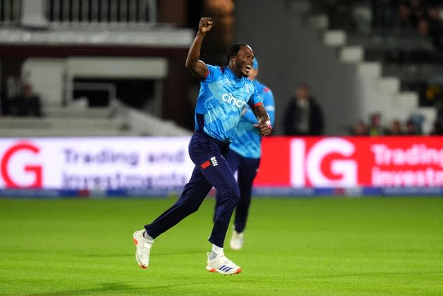 Jofra Archer celebrates taking a wicket