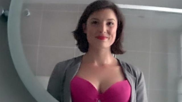 Hidden Bra Camera Shows Woman How Often Her Boobs Are Checked Out