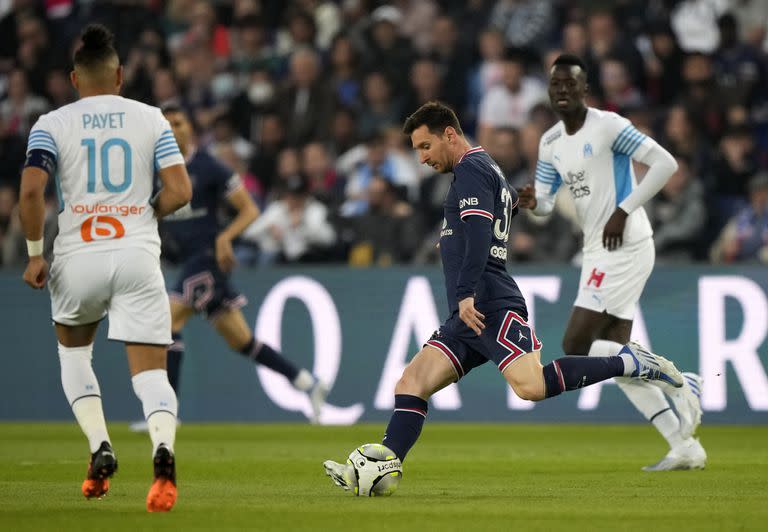 Messi en acción en el último partido, durante la victoria en el clásico ante Olympique de Marsella