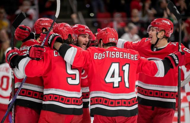 Hurricanes earn needed win over Red Wings, 4-1, keep Metro Division title  in sight, National Sports