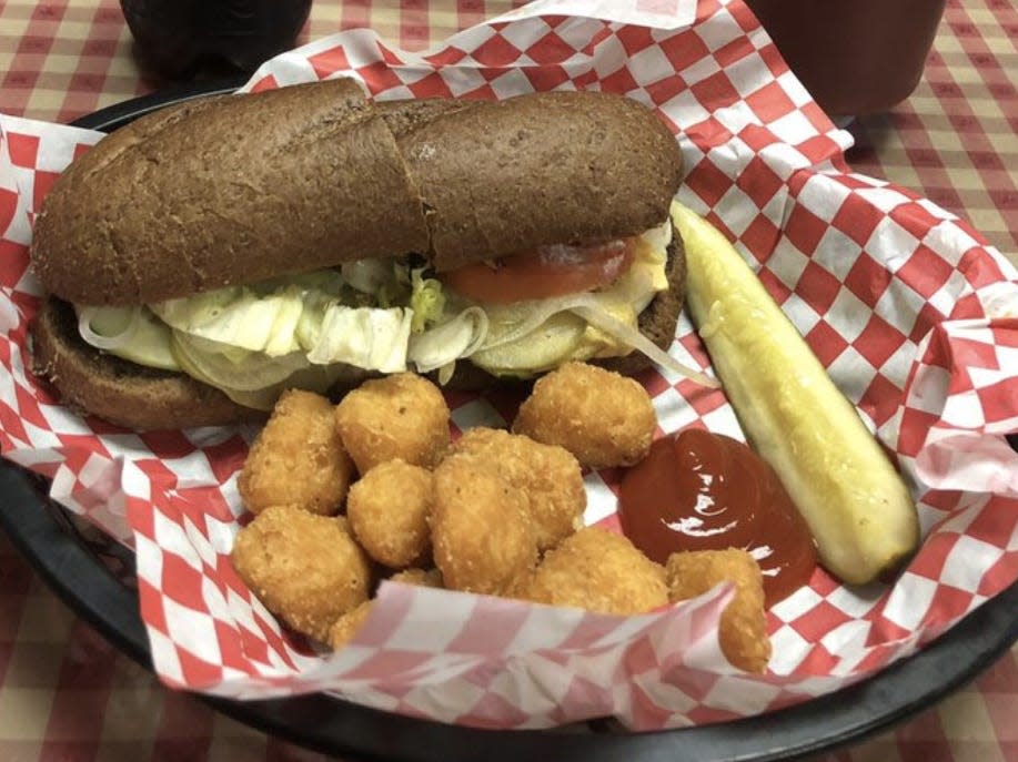katies sandwich shop vegetable sandwich and tater tots