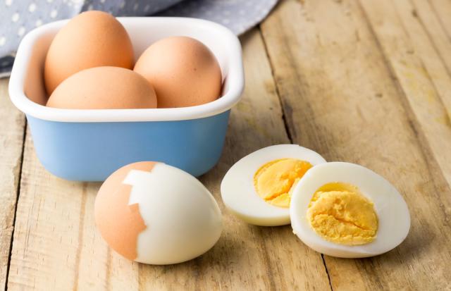 Hard Boiled Eggs in Microwave - Food Faith Fitness