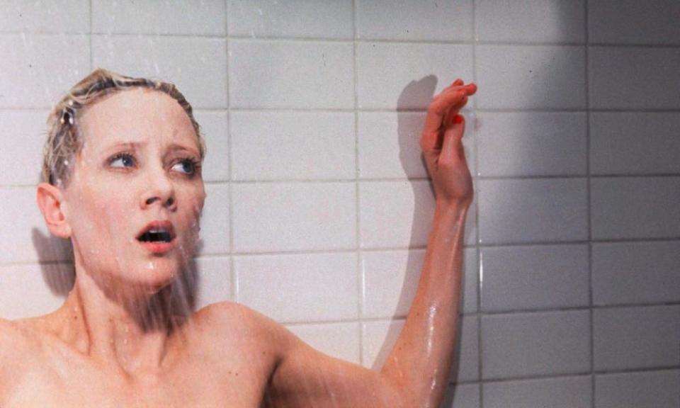 Heche in Psycho.