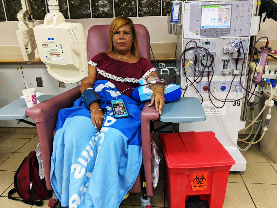 Rivera Acosta usually spends a bit over three hours connected to a hemodialysis machine for her dialysis treatment.&nbsp; (Photo: HuffPost)