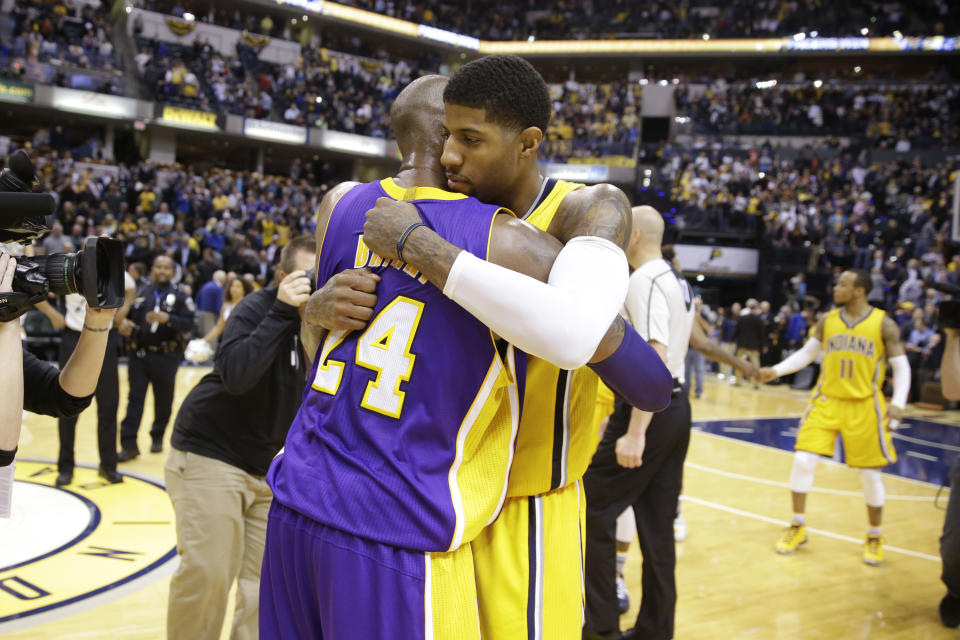 Paul George pays his respect to a Lakers legend. (AP)