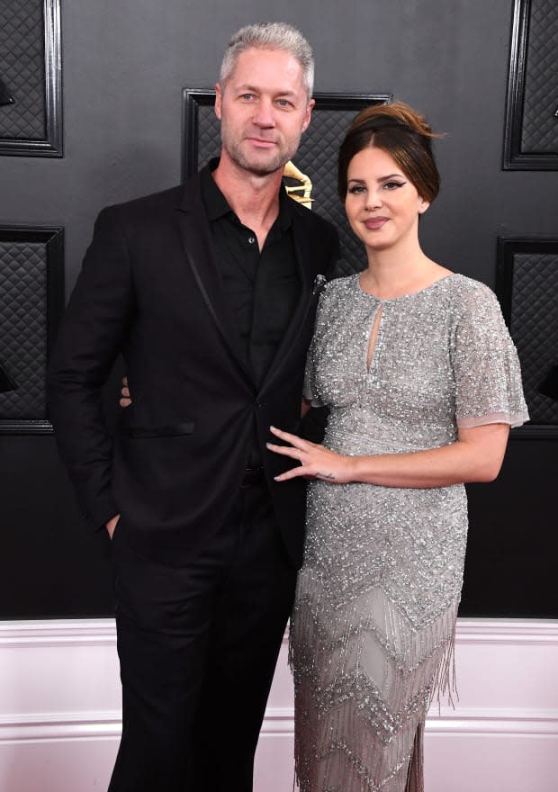 Lana Del Rey and Sean Larkin arrives at the 2020 <a href="https://parade.com/entertainment/grammys-2023" rel="nofollow noopener" target="_blank" data-ylk="slk:Grammys;elm:context_link;itc:0;sec:content-canvas" class="link ">Grammys</a><p><a href="https://www.gettyimages.com/detail/1202208249" rel="nofollow noopener" target="_blank" data-ylk="slk:Steve Granitz/Getty Images;elm:context_link;itc:0;sec:content-canvas" class="link ">Steve Granitz/Getty Images</a></p>