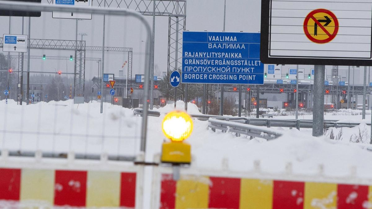 Финландия запечата цялата си граница с Русия затваряйки последния отворен