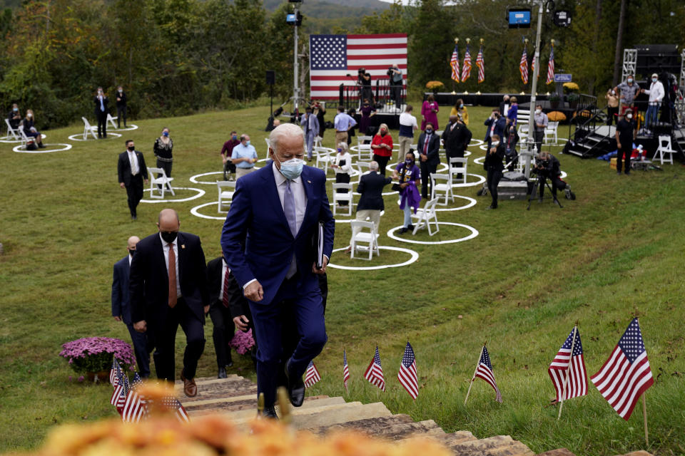 Democratic presidential candidate former Vice President Joe Biden leaves after speaking at Mountain Top Inn & Resort, Tuesday, Oct. 27, 2020, in Warm Springs, Ga. (AP Photo/Andrew Harnik)